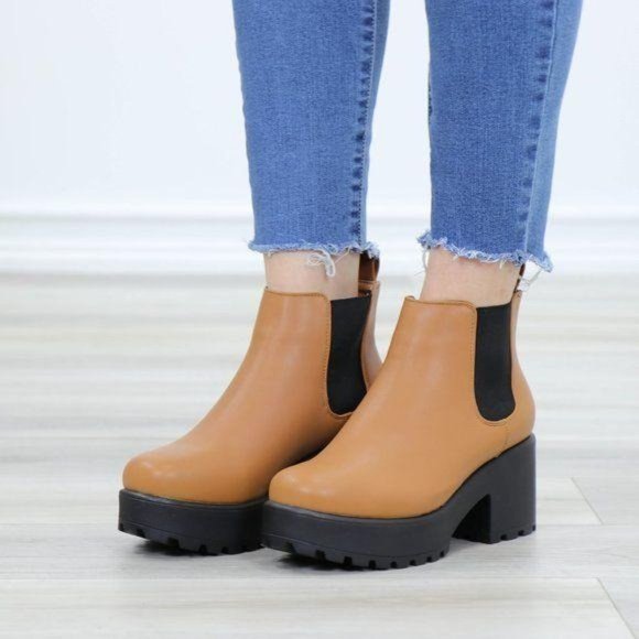 Chunky 90s Grunge Heel lug Platform booties - Picture 12 of 12